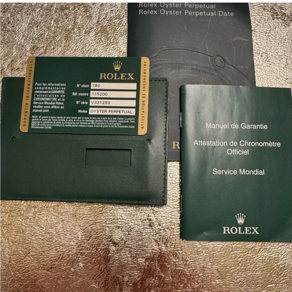 💯 Authentic Rolex Oyster Perpetual
Date 34mm - box and papers - Picture 8 of 8